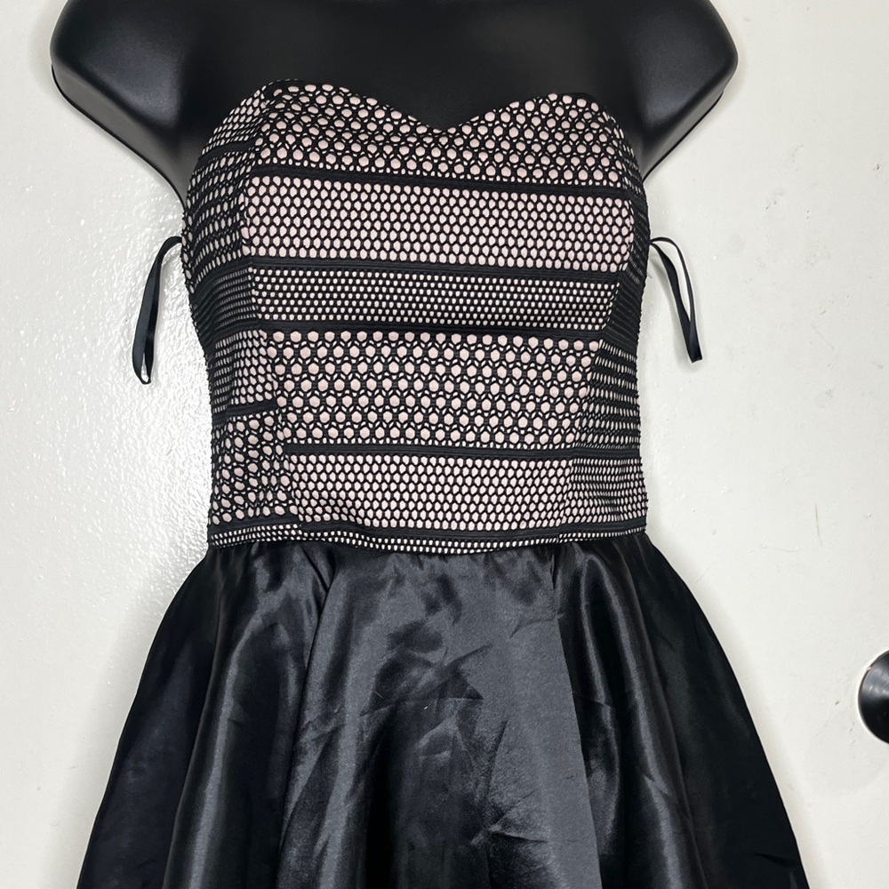 Udt Fashion Un Deux Trois Girl’s Black Pleated Dress - Size XS